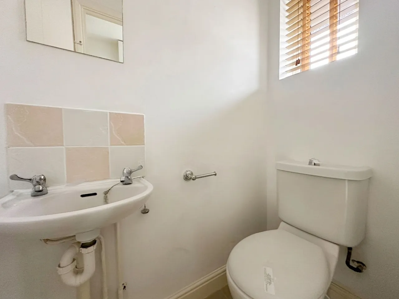 Austins Close, Market Harborough, LE16, photo 6