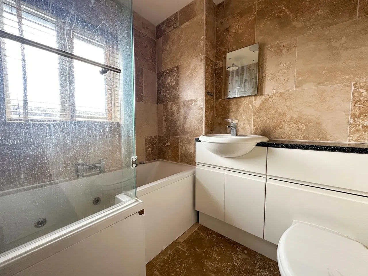 Austins Close, Market Harborough, LE16, photo 12