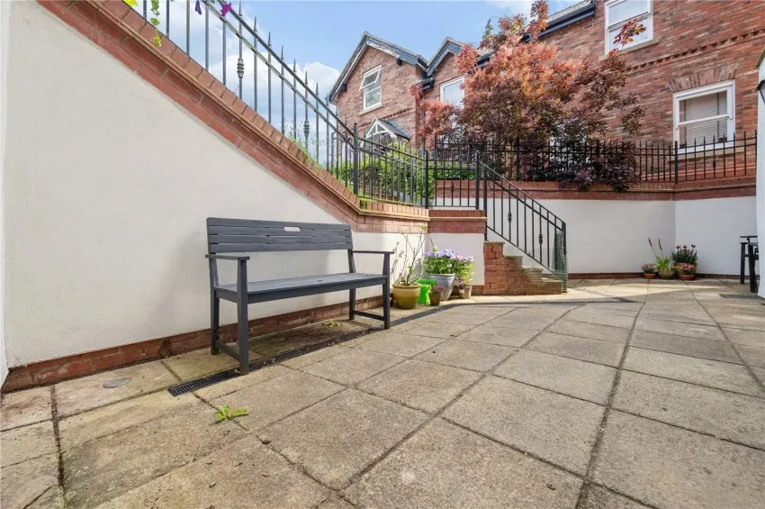 Grange Park Road, Cheadle, photo 10