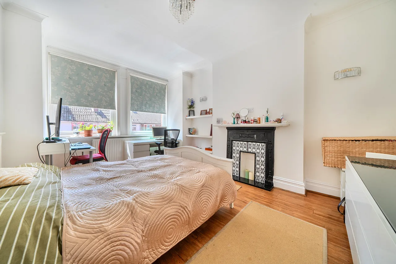 156 Hamlet Gardens, London, photo 4