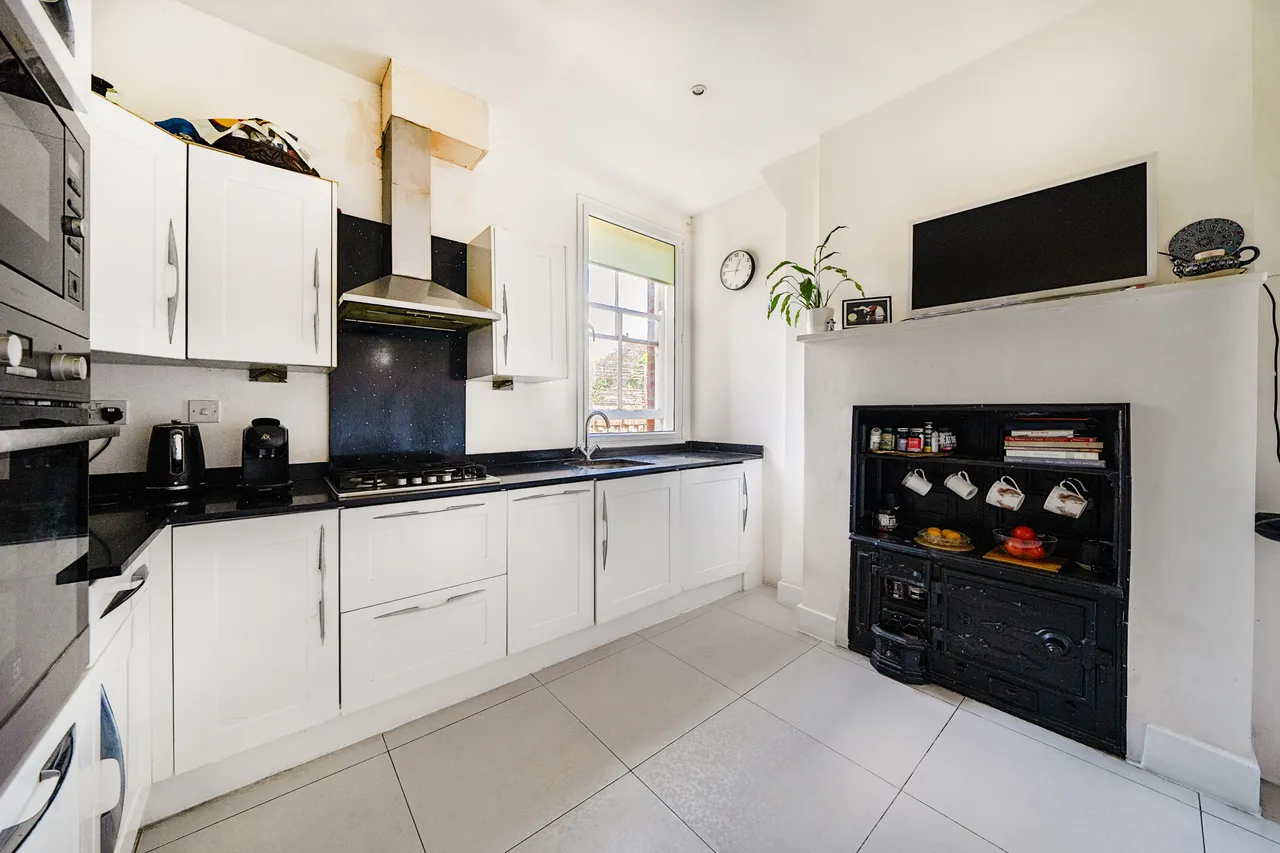 156 Hamlet Gardens, London, photo 10