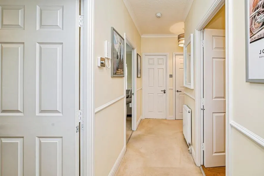 Pipit Gardens, Aylesbury, HP19, photo 11