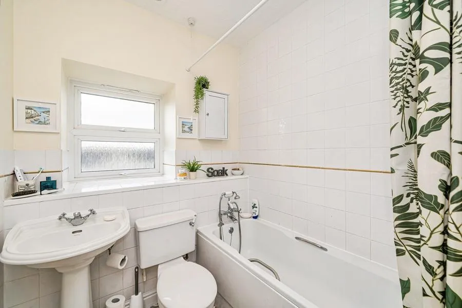Pipit Gardens, Aylesbury, HP19, photo 22