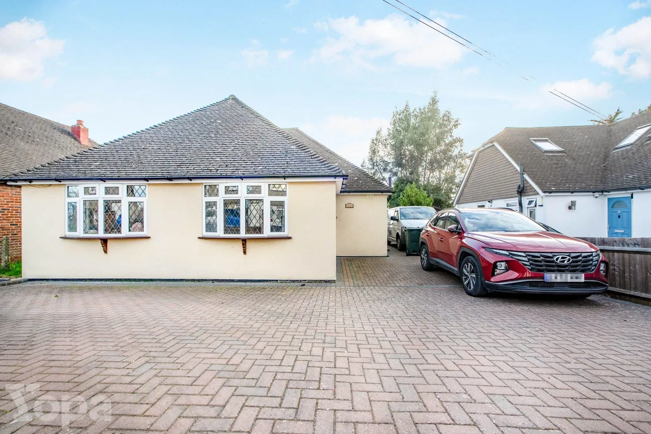 3 bed house for sale, Mounts Road, Greenhithe, DA9