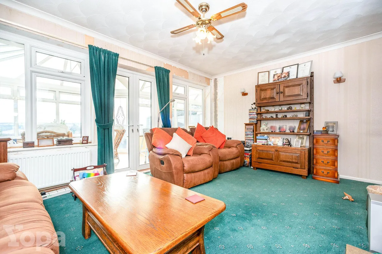 Mounts Road, Greenhithe, DA9, photo 4