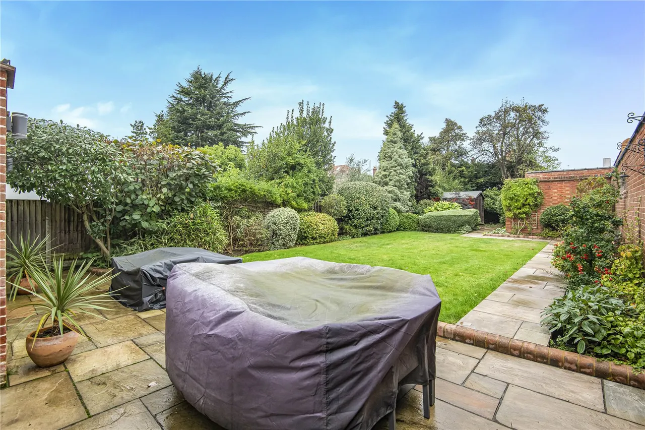Leys Gardens, Cockfosters, EN4 9NA, photo 24