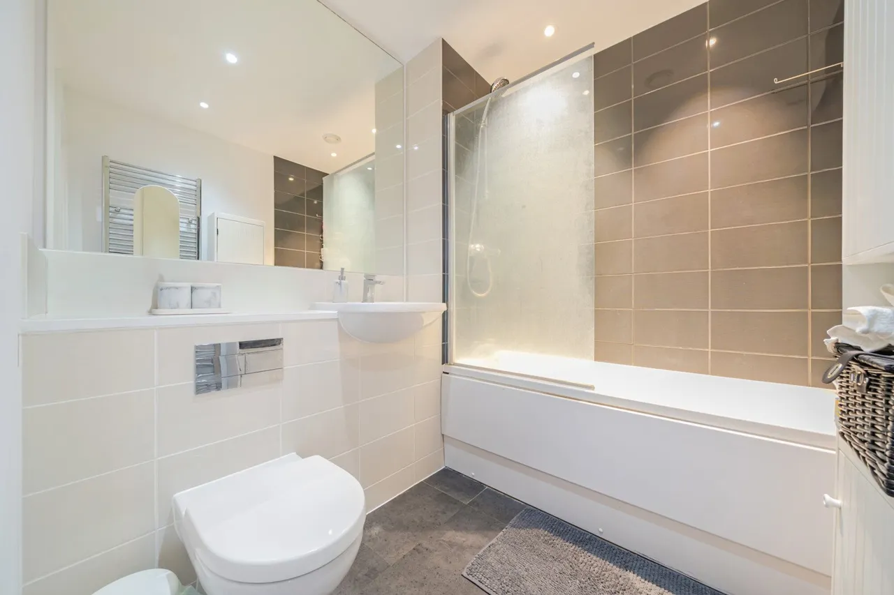 Rolfe Terrace, SE18, photo 13