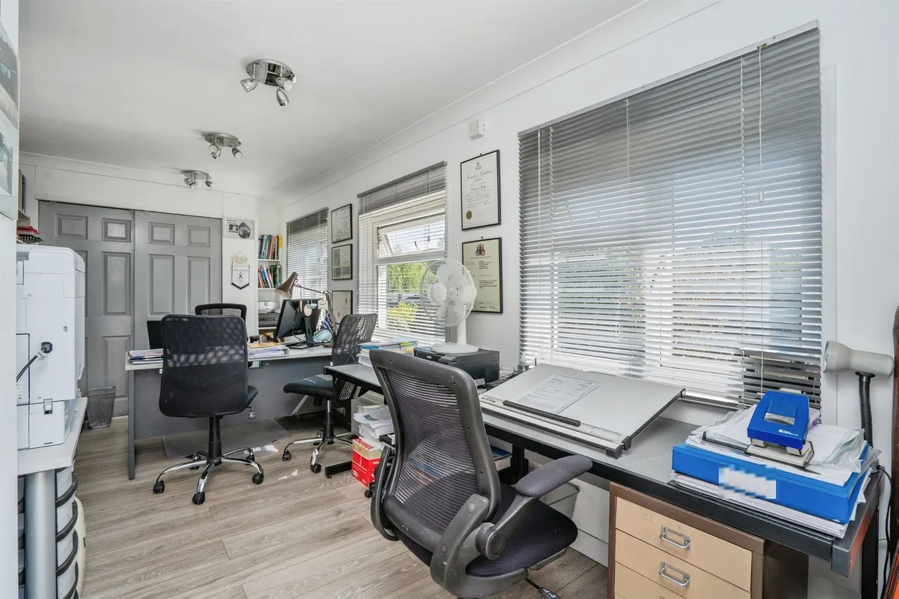 Elmwood Avenue, Waterlooville, PO7, photo 22