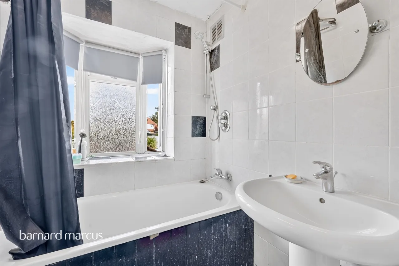 Kingston Road, Epsom, KT19, photo 9