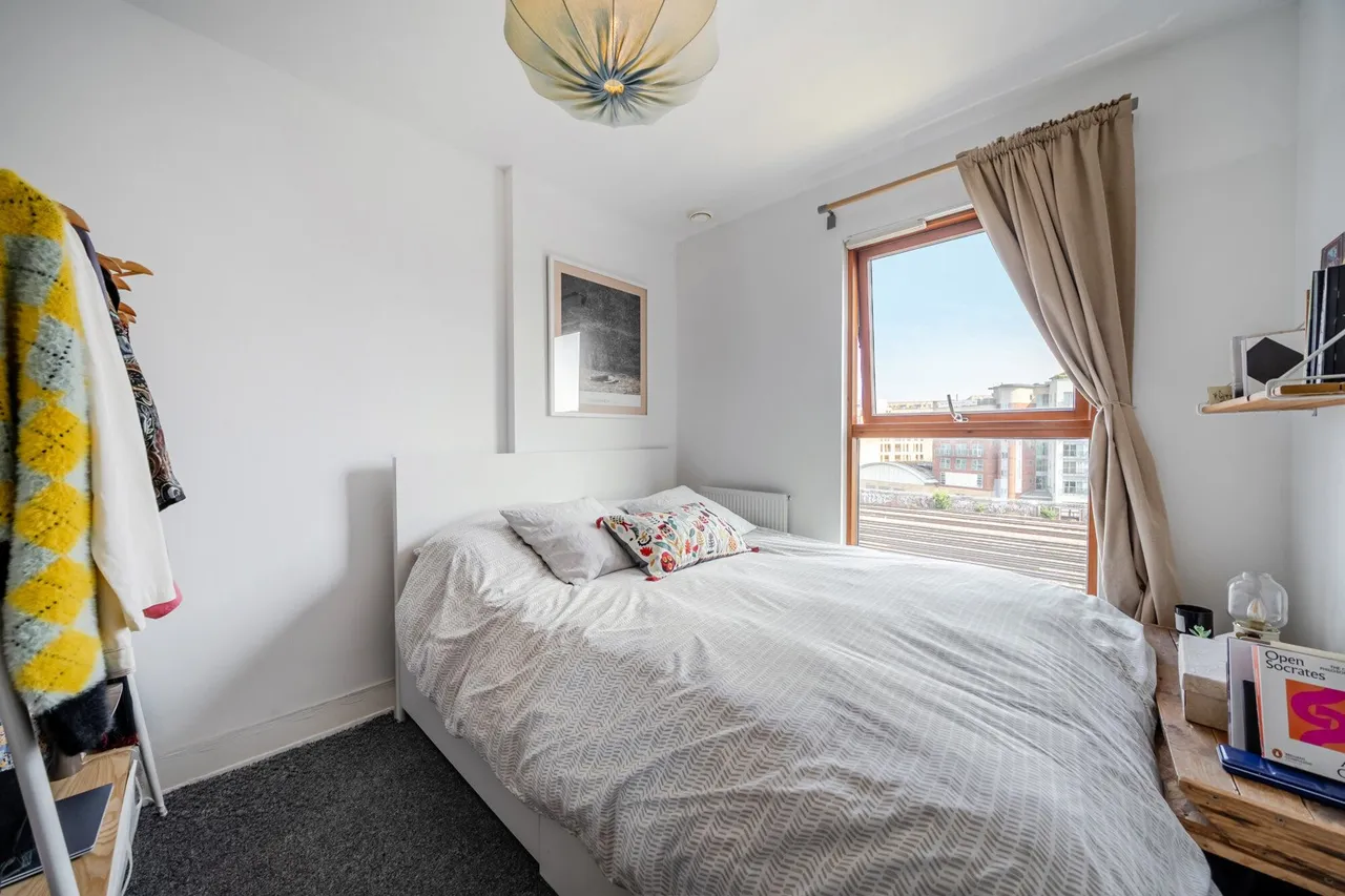 Enid Street, SE16, photo 12