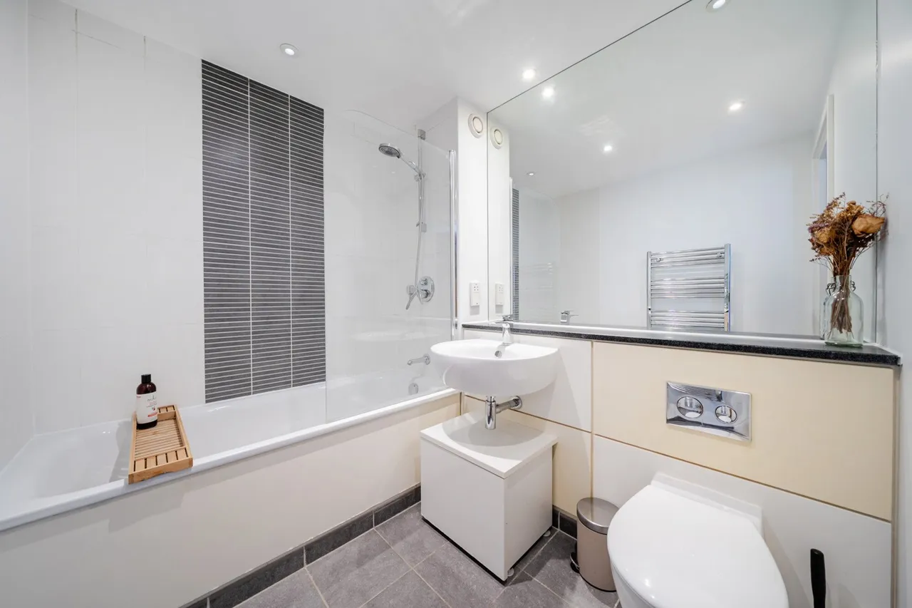 Enid Street, SE16, photo 11