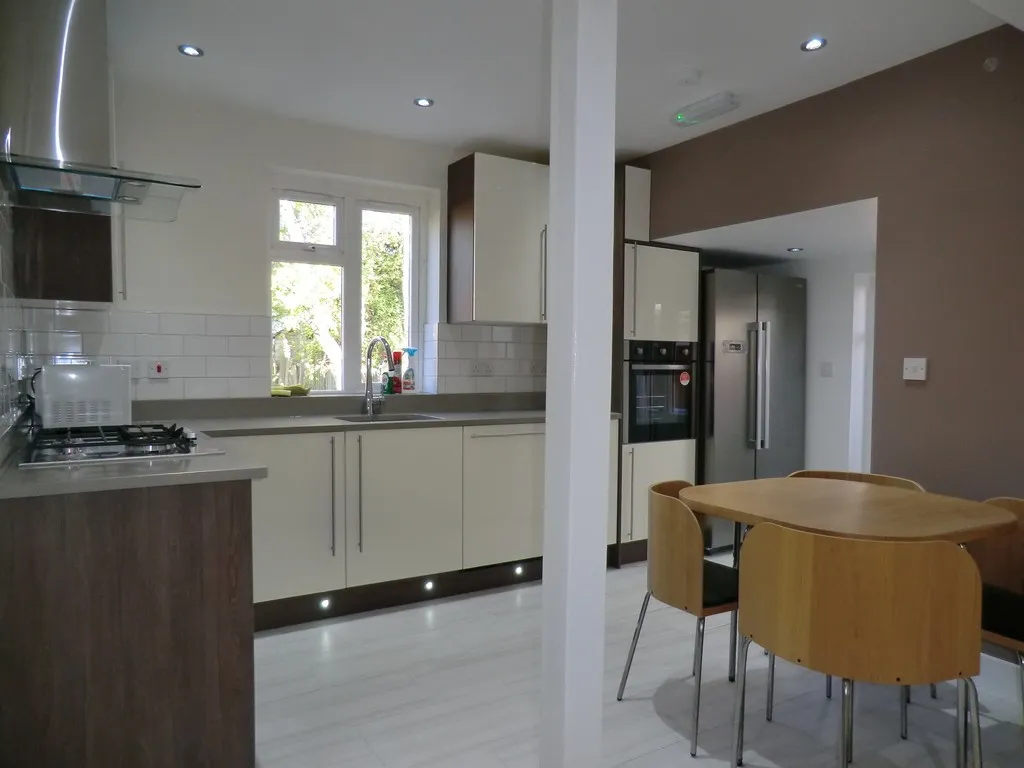 Charter Avenue, Canley, photo 4