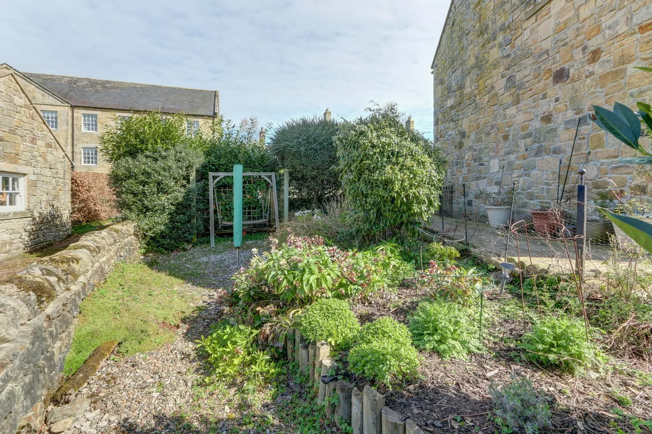 Cromwell Close, Netherwitton, NE61, photo 24