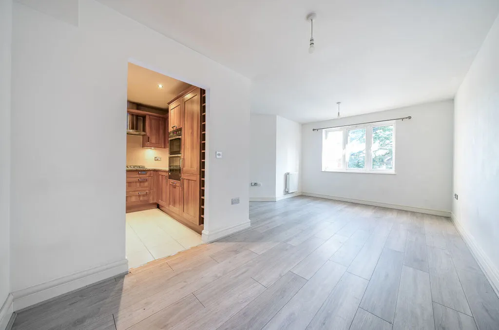 182 Pampisford Road, South Croydon CR2 6GS, photo 2