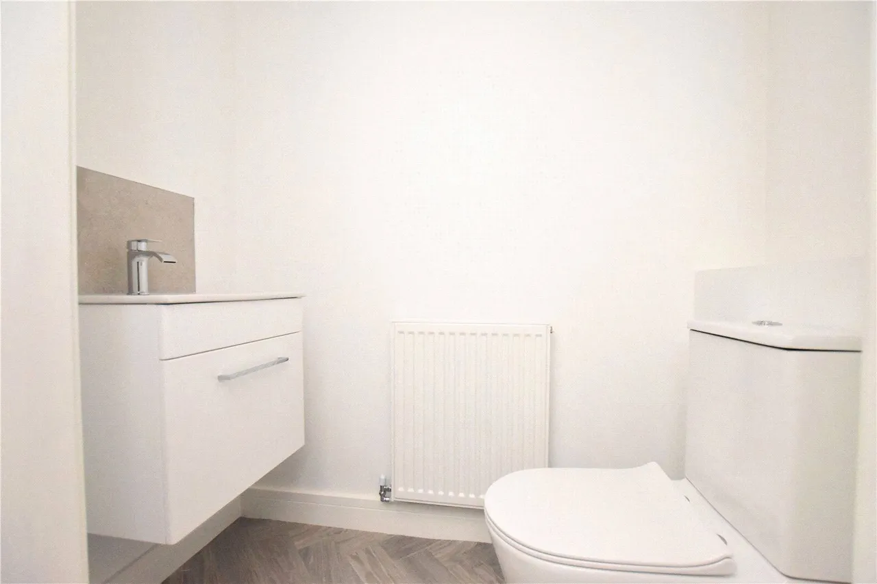 Belle Vue Street, Batley, WF17, photo 7