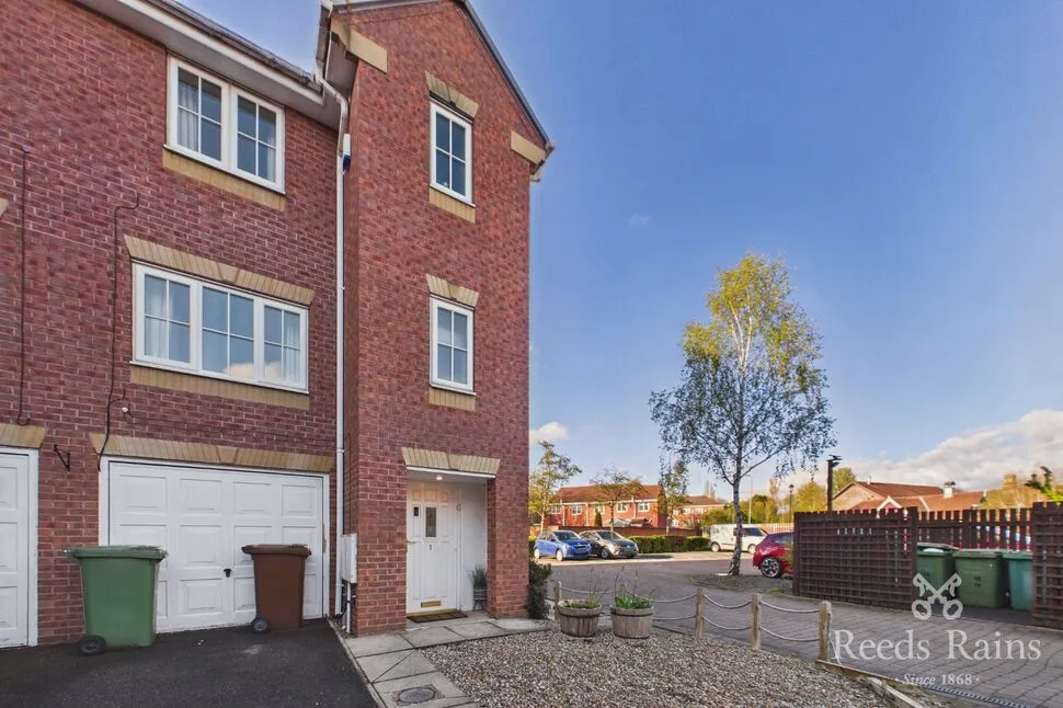3 bed house for sale — Benton Mews, Horbury, West Yorkshire, WF4
