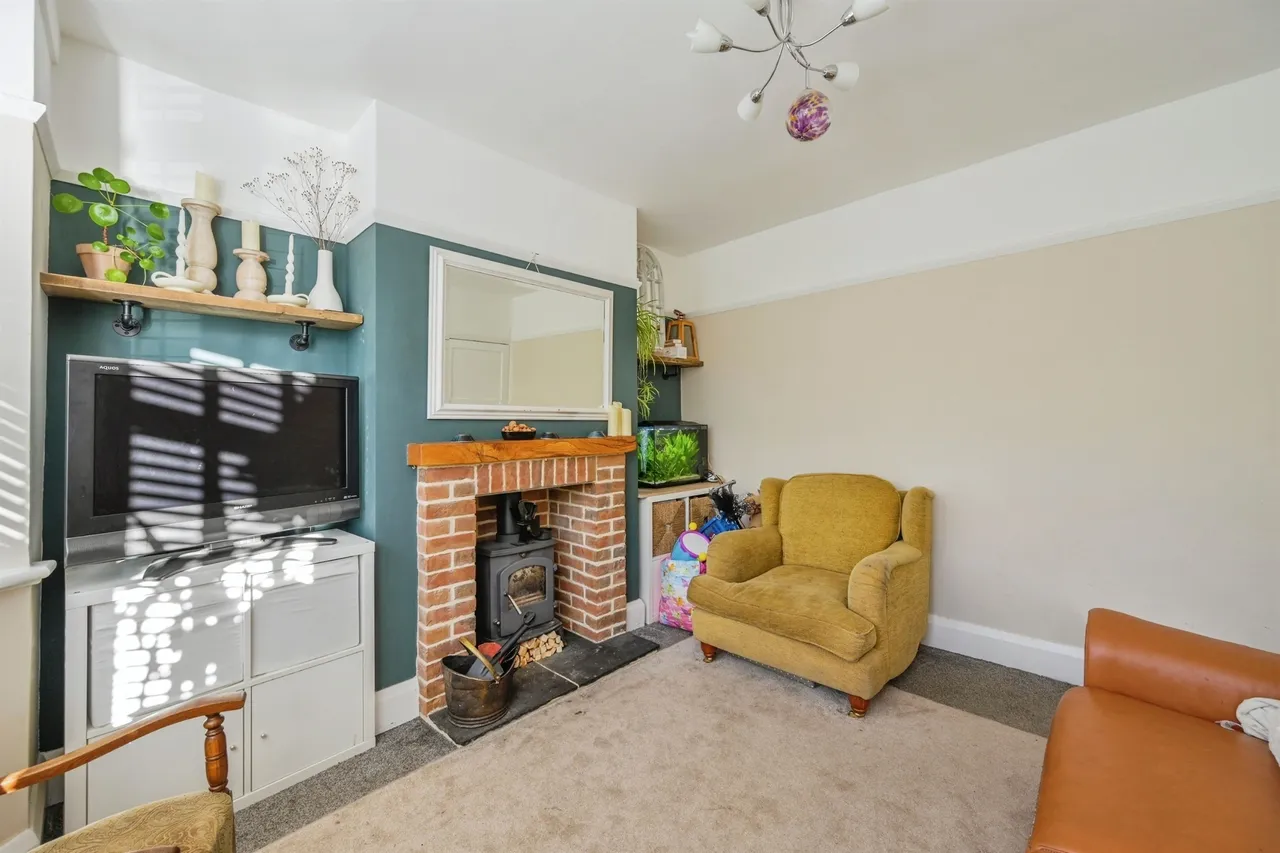 Hall Drive, Doveridge, Ashbourne, photo 7
