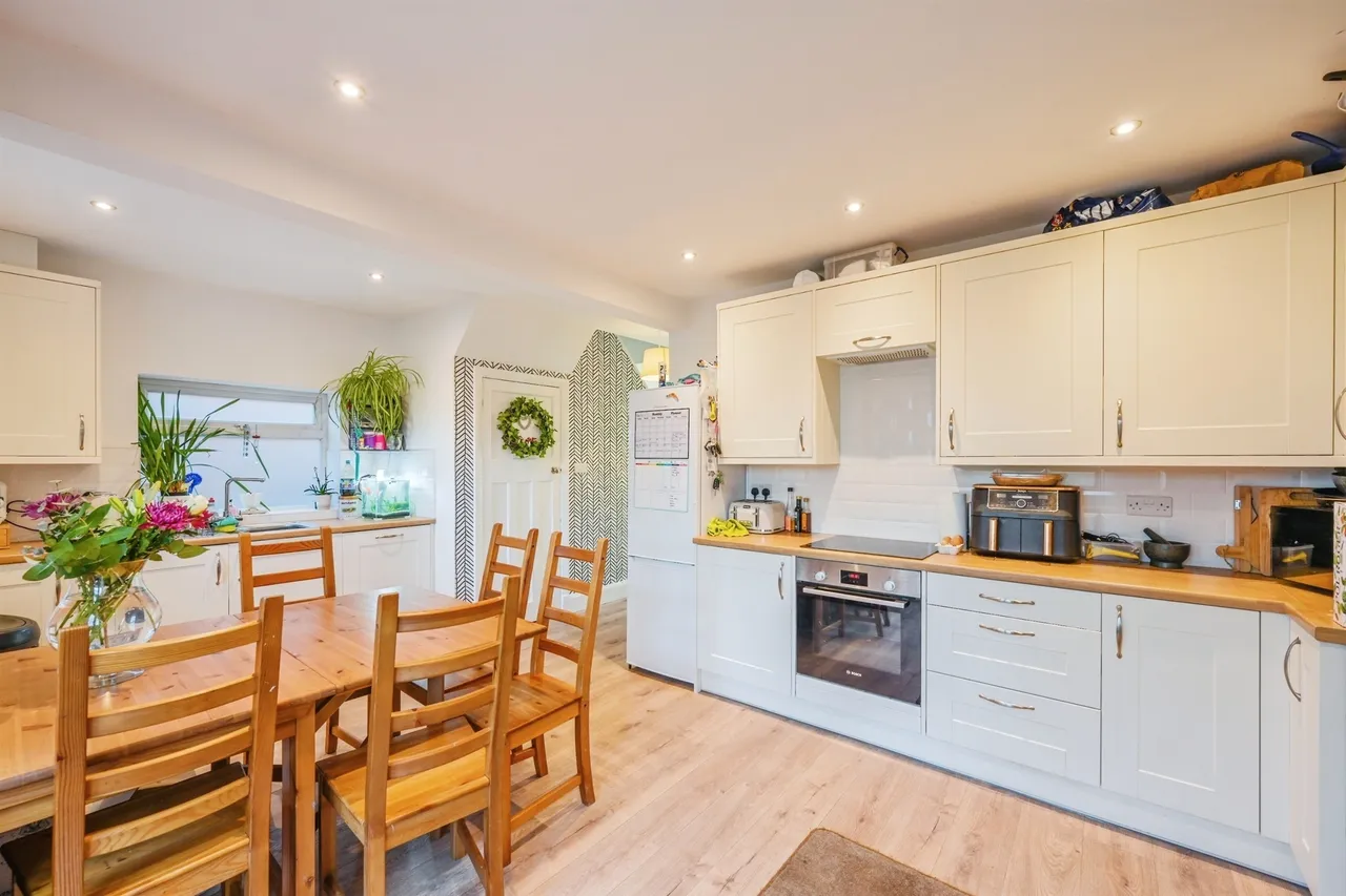 Hall Drive, Doveridge, Ashbourne, photo 4