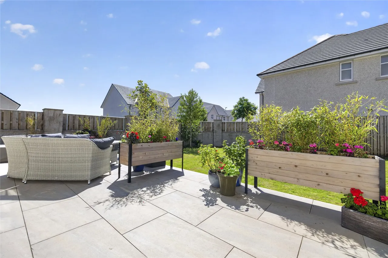 West Craigbank Avenue, Cults, AB15, photo 29