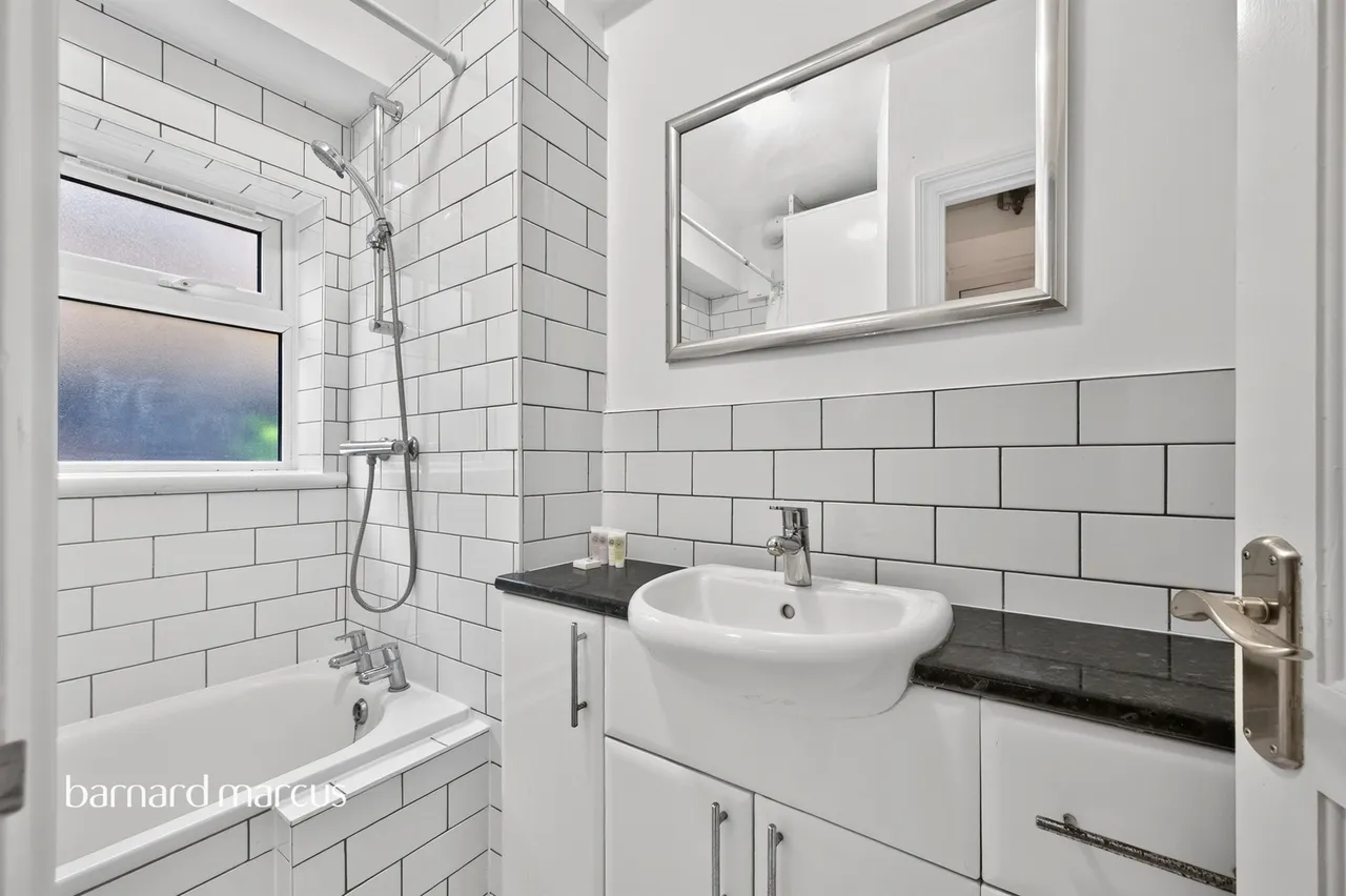 Grenfell Road, Mitcham, CR4, photo 13