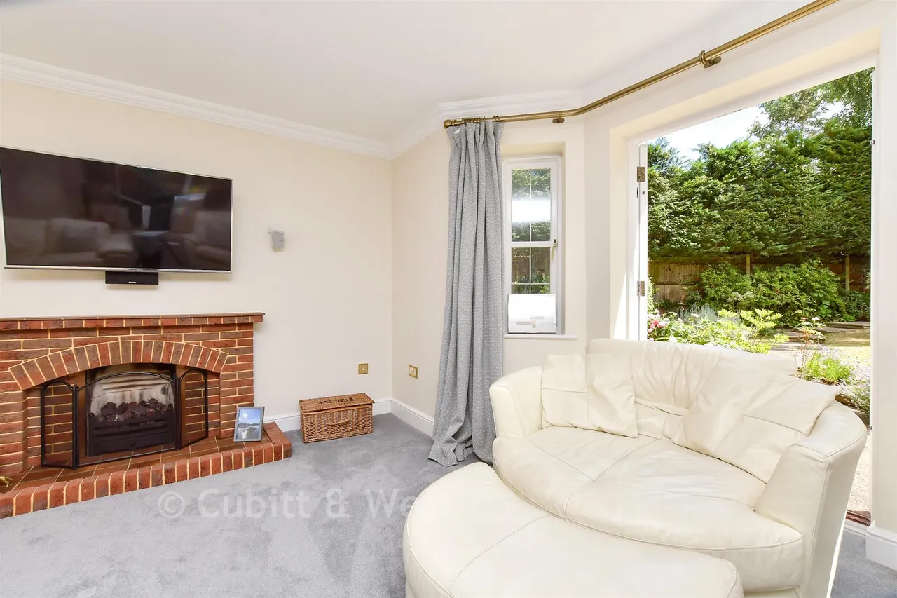 Reigate Road, Leatherhead, KT22, photo 6