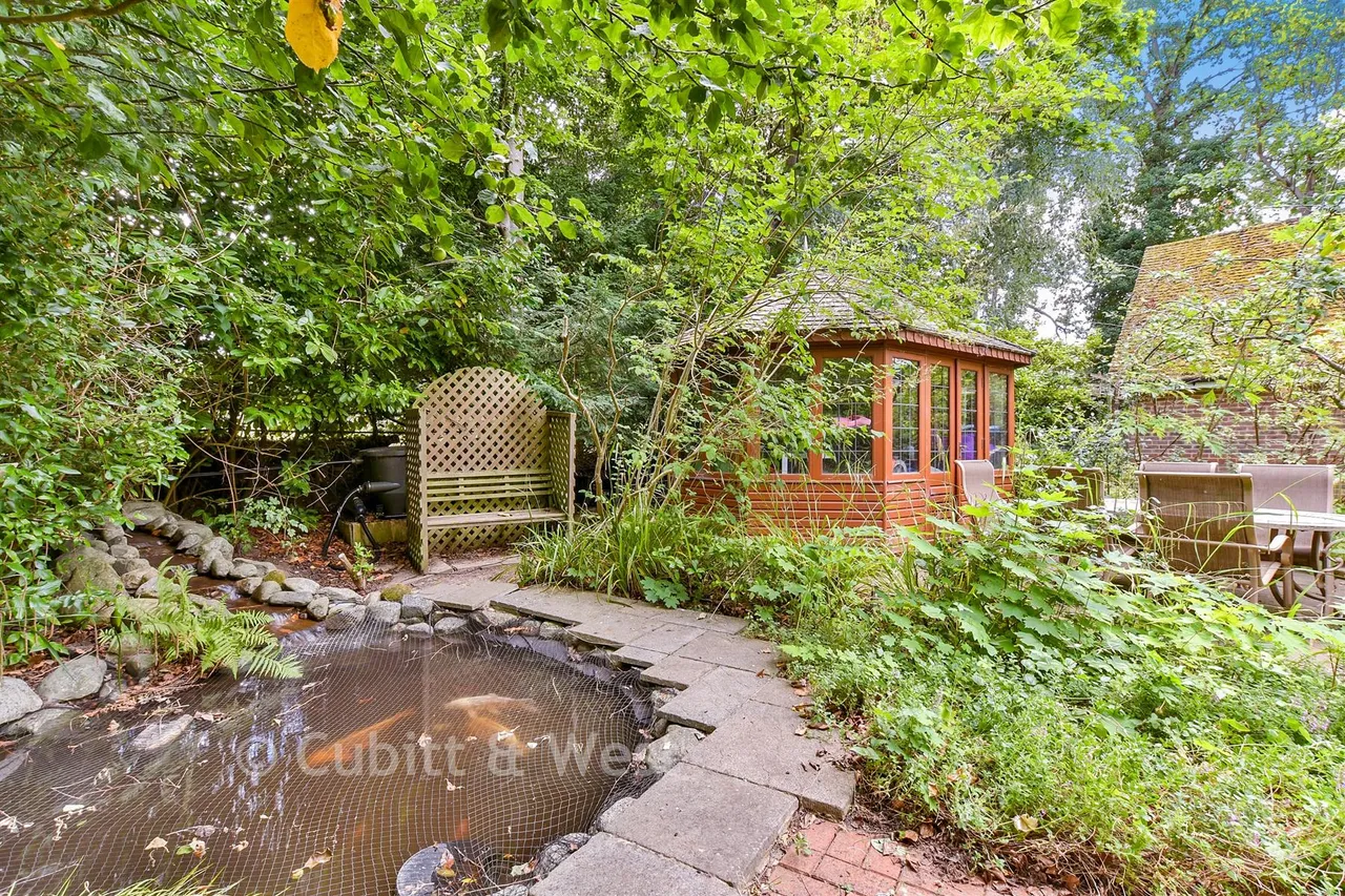 Reigate Road, Leatherhead, KT22, photo 17