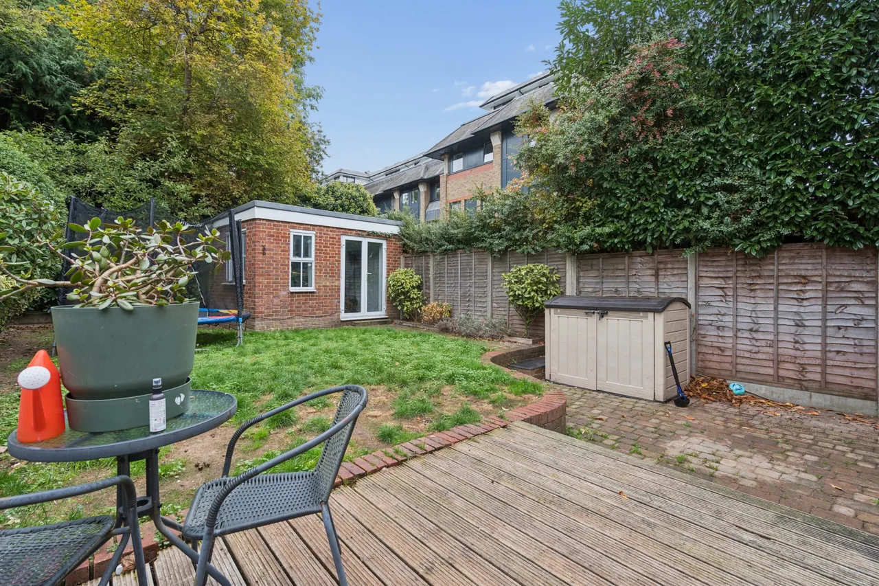 Aldenham Road, Bushey, WD23, photo 19
