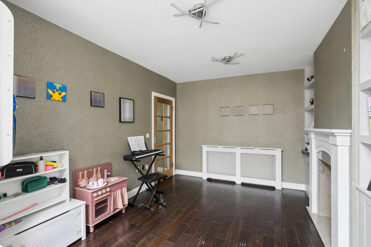 Aldenham Road, Bushey, WD23, photo 9