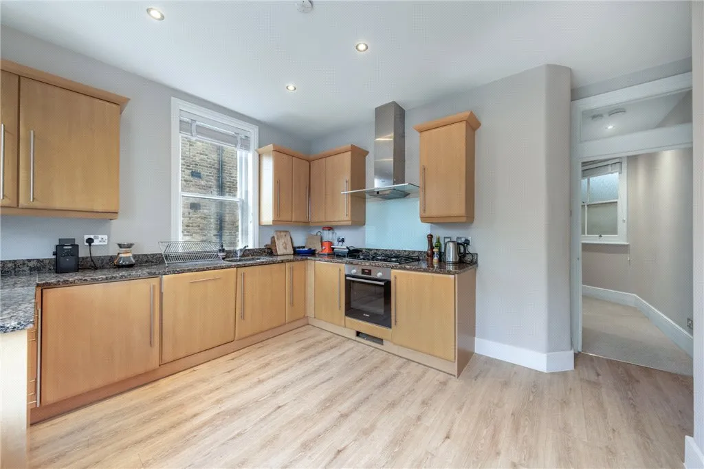 Delaware Road, London, W9 2, photo 5