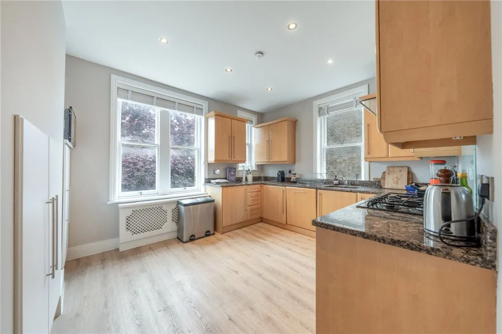 Delaware Road, London, W9 2, photo 29