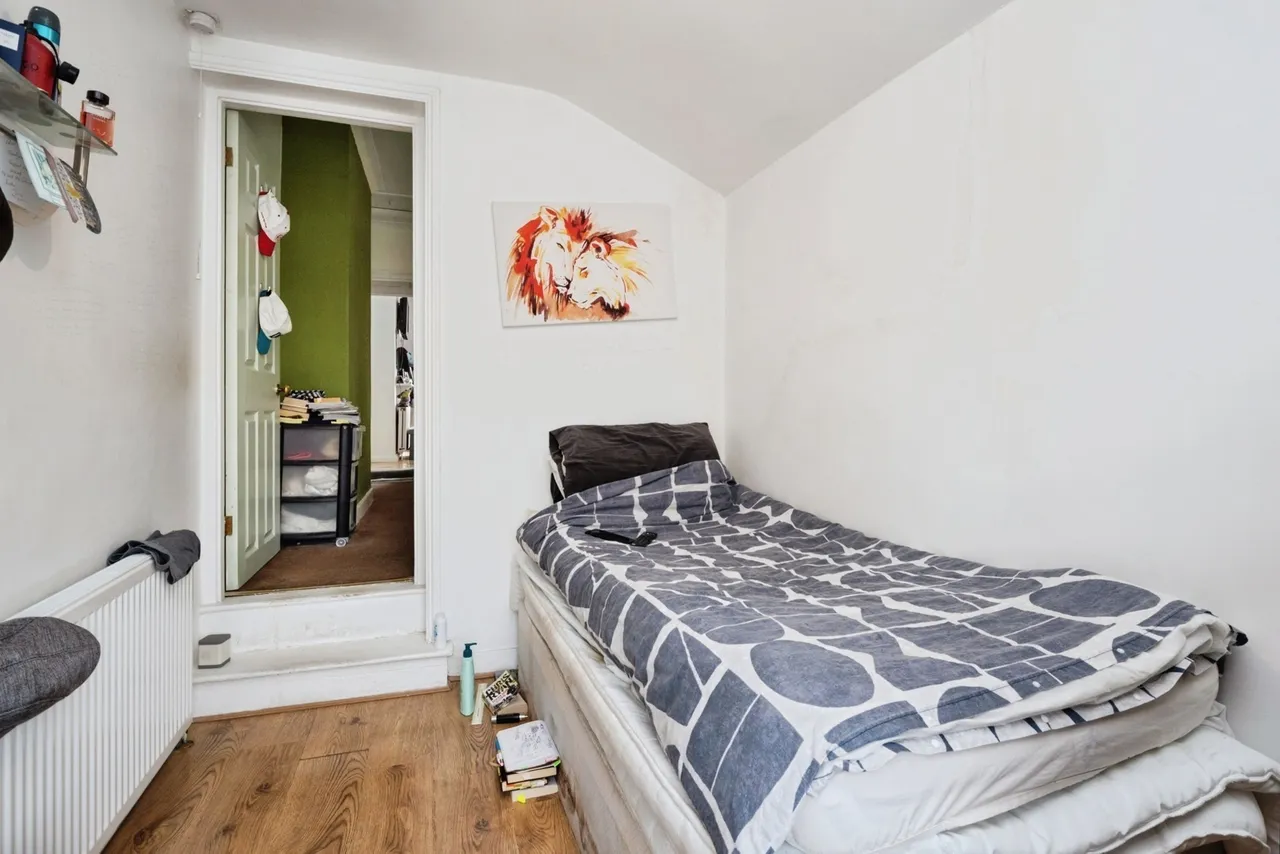 Douglas Road, Hornchurch, RM11, photo 15