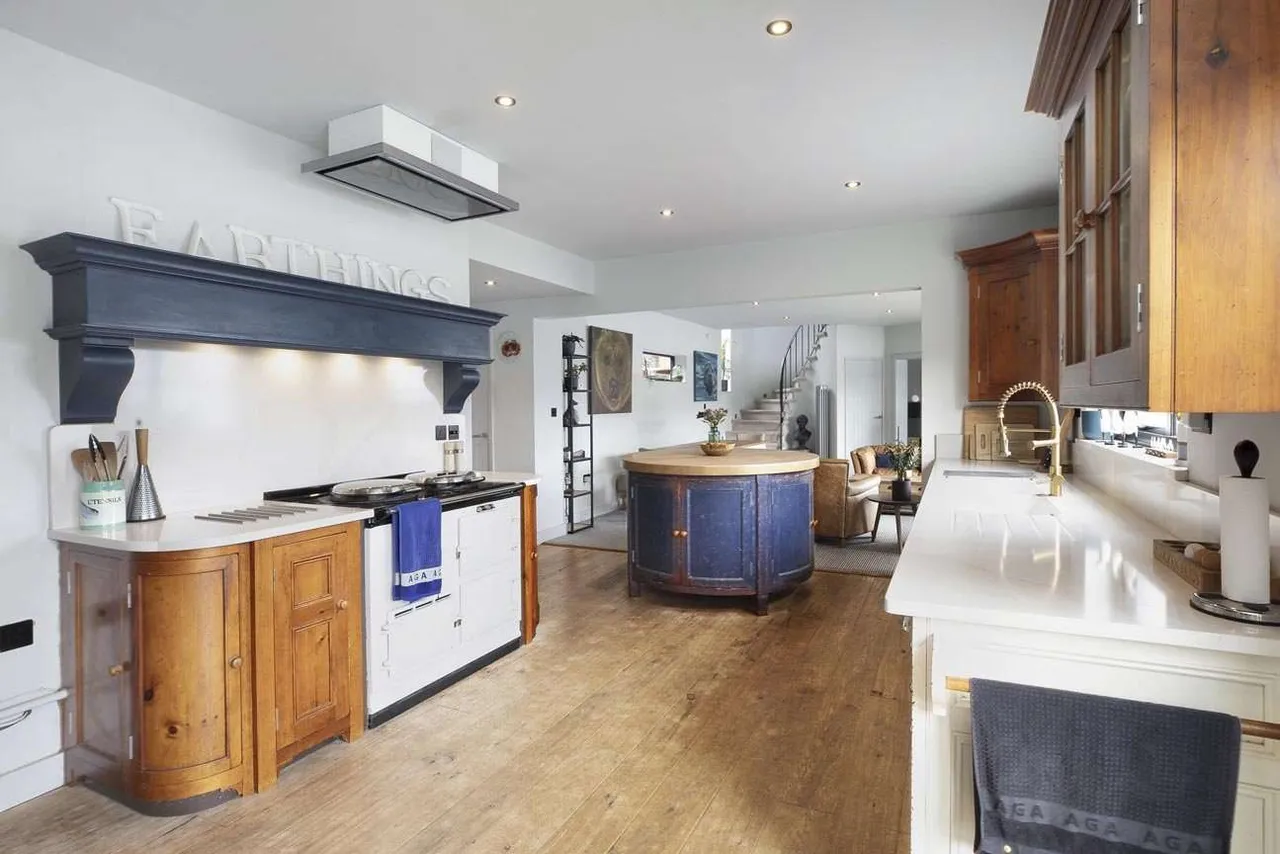 Beacon Road, Kingswear, Dartmouth, Devon, TQ6 0BS, photo 6