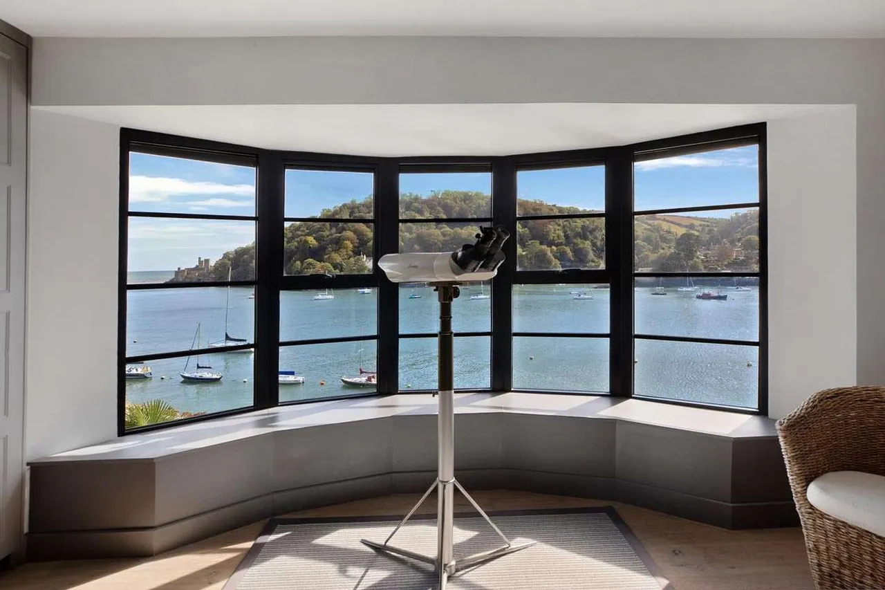 Beacon Road, Kingswear, Dartmouth, Devon, TQ6 0BS, photo 4