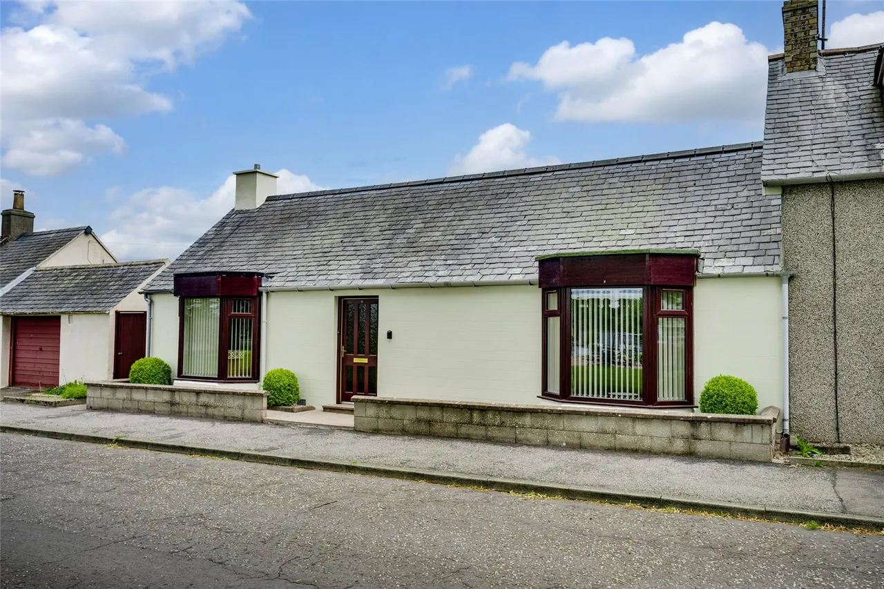 Kinnear Square, Laurencekirk, AB30, photo 2