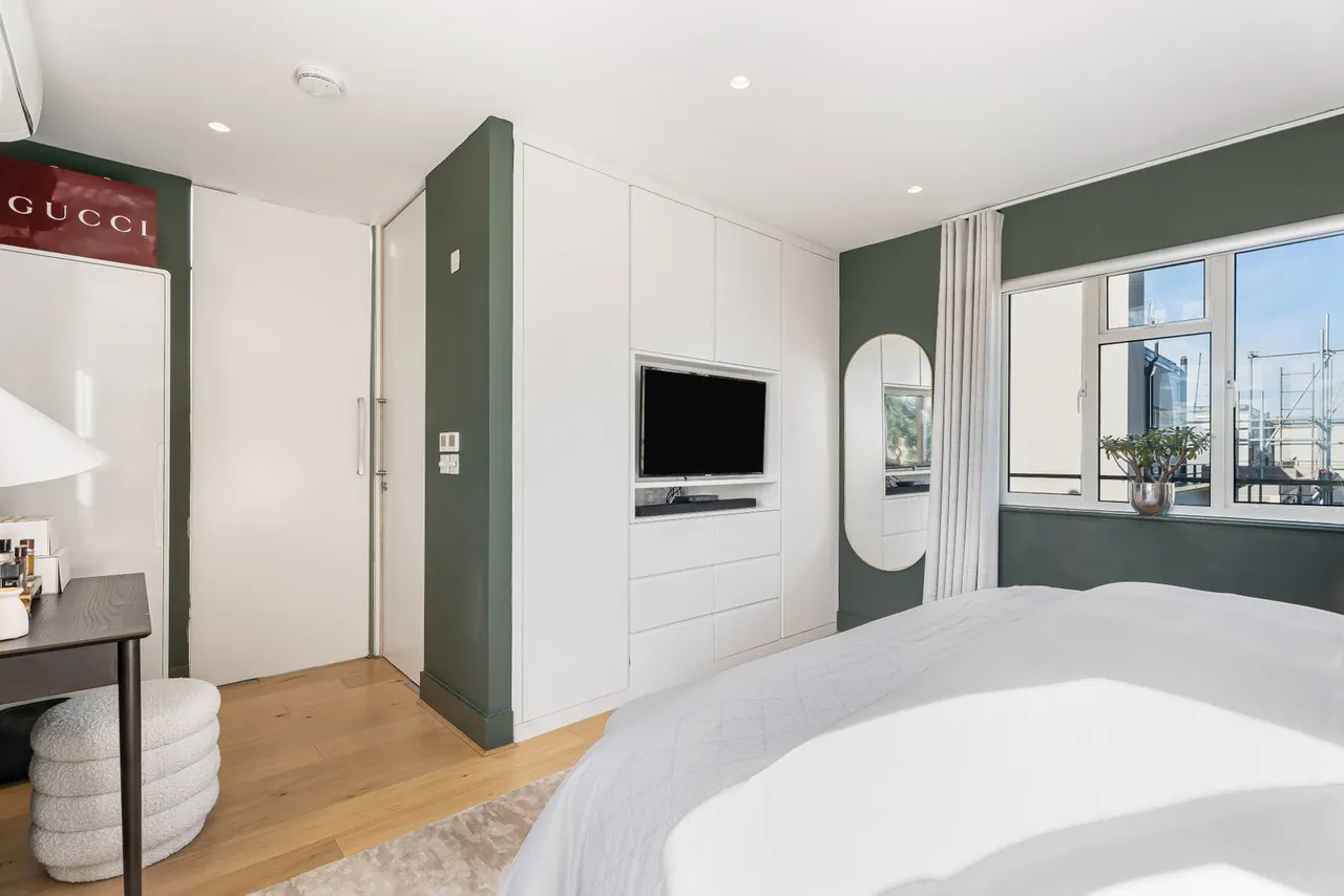 Nightingale Lane, London, SW12, photo 11
