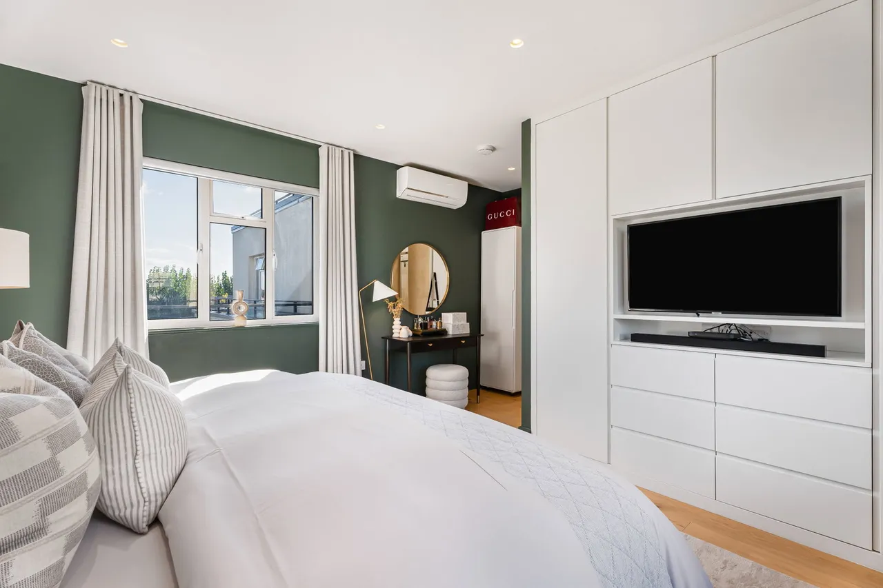 Nightingale Lane, London, SW12, photo 10