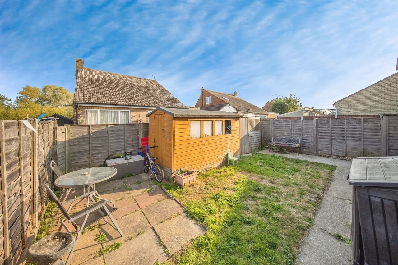 Crossways, Jaywick, Clacton-On-Sea, photo 12