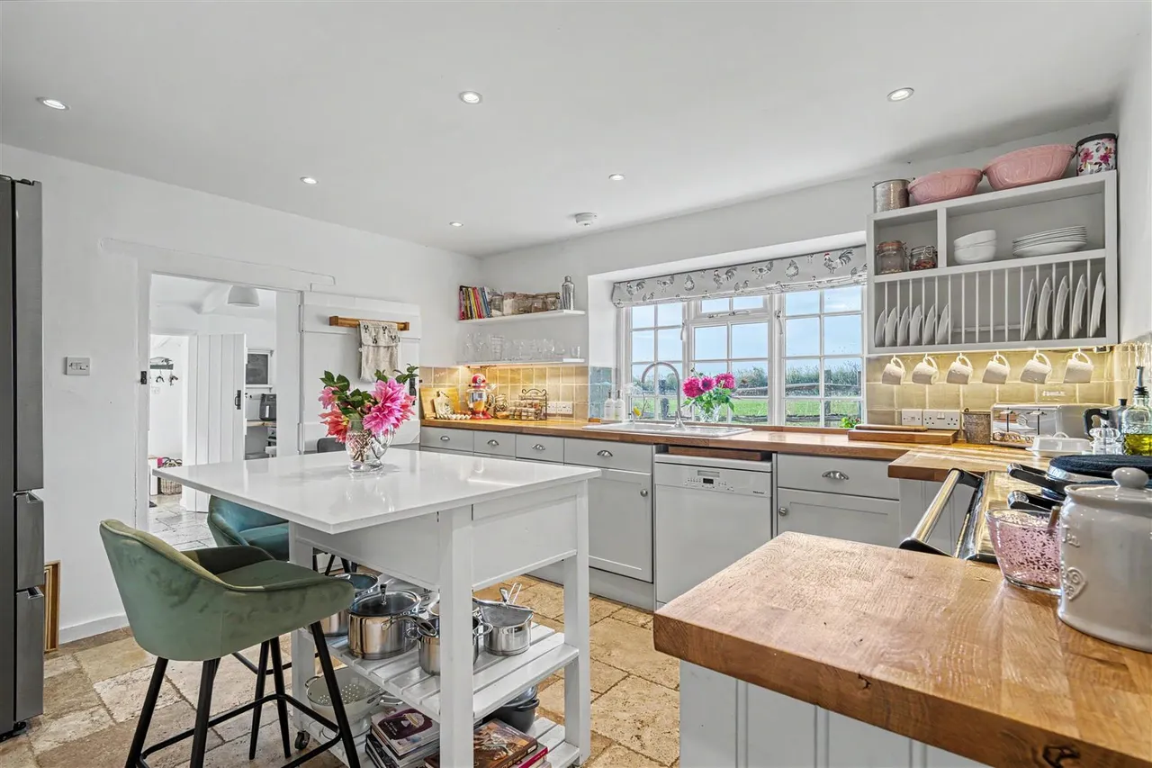 Terrace Lane, Stour Provost, photo 11