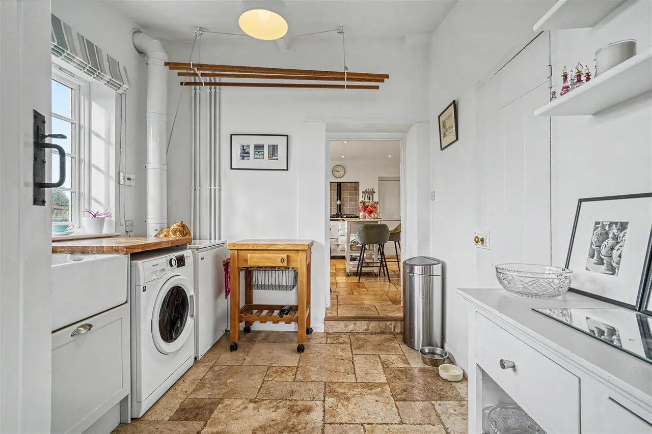 Terrace Lane, Stour Provost, photo 12