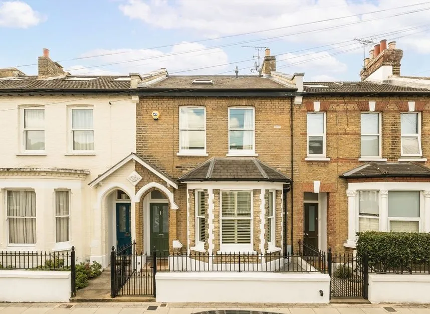 3 bed house for sale — Haldon Road, Putney, SW18
