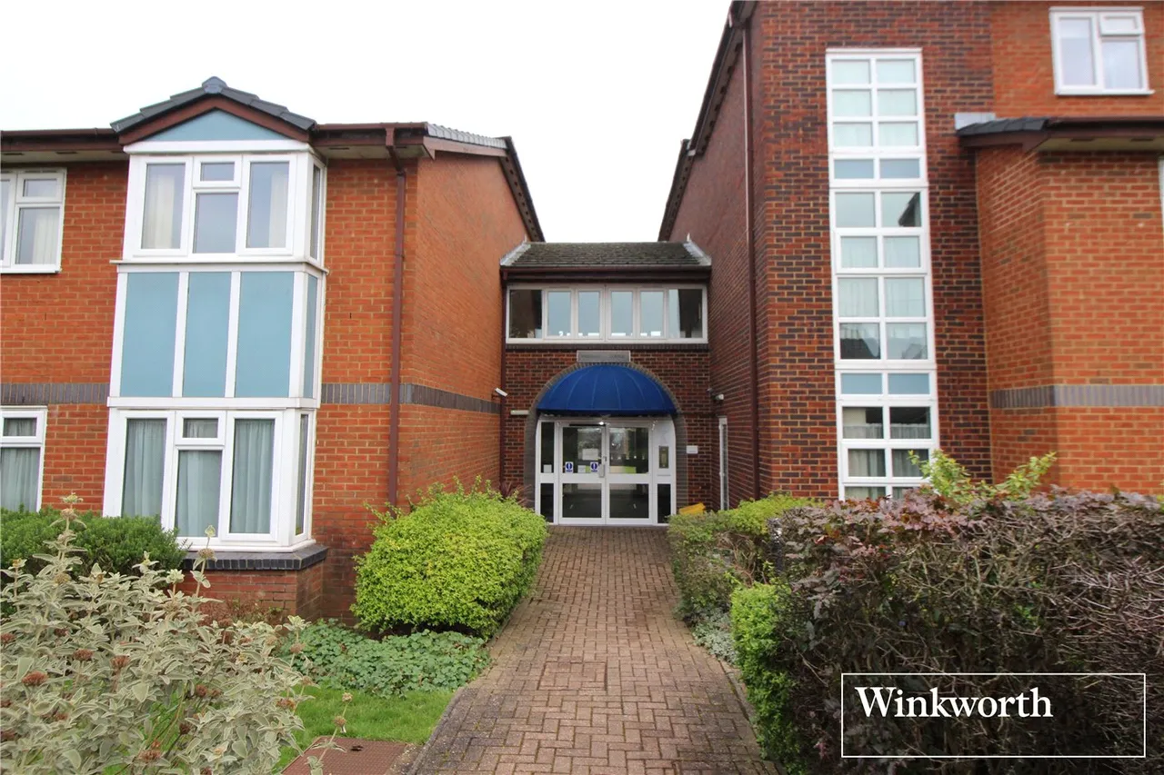 Furzehill Road, Borehamwood, Hertfordshire, WD6, photo 6