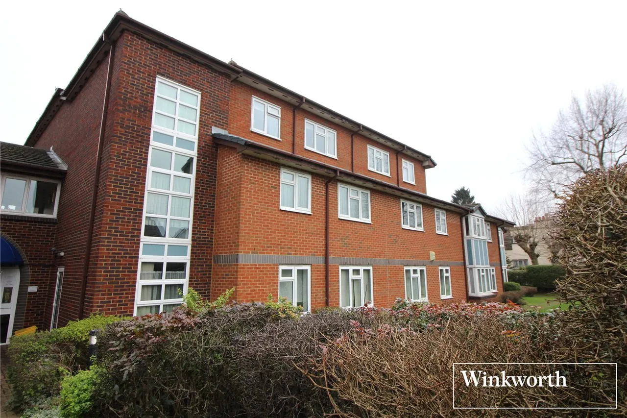 Furzehill Road, Borehamwood, Hertfordshire, WD6, photo 7