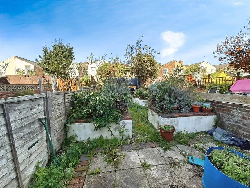 Chichester Road, Portsmouth, Hampshire, PO2, photo 12