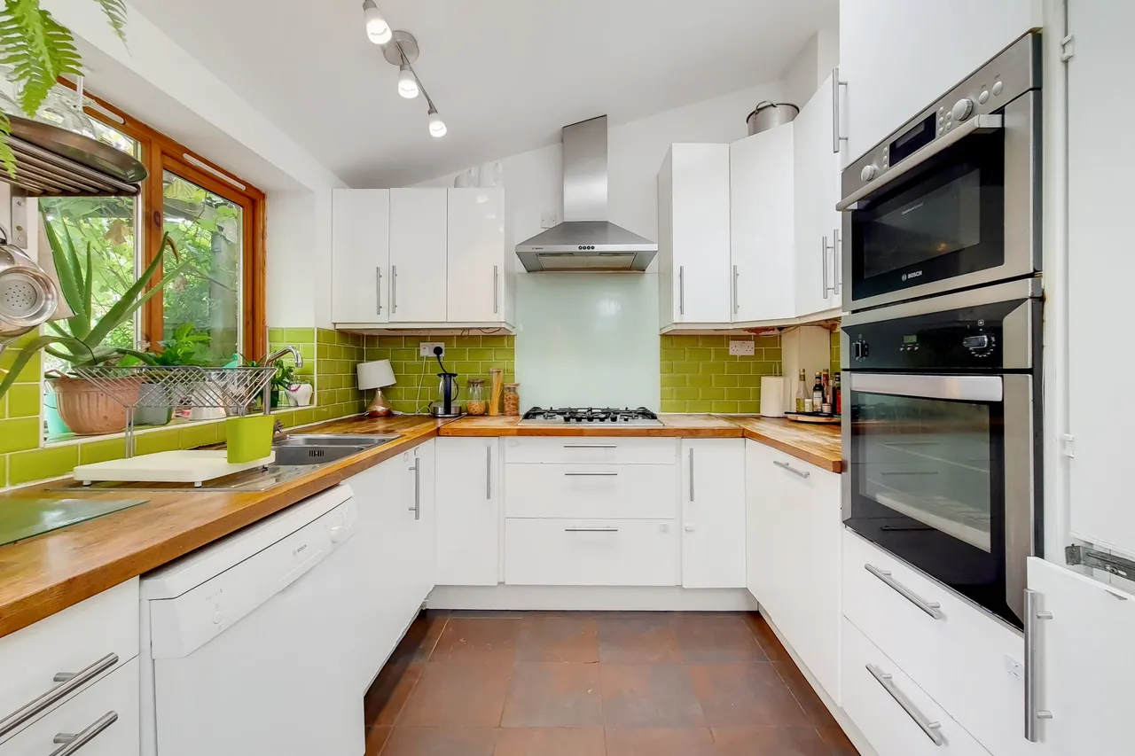 Westcott Crescent, London, W7 1PL, photo 6