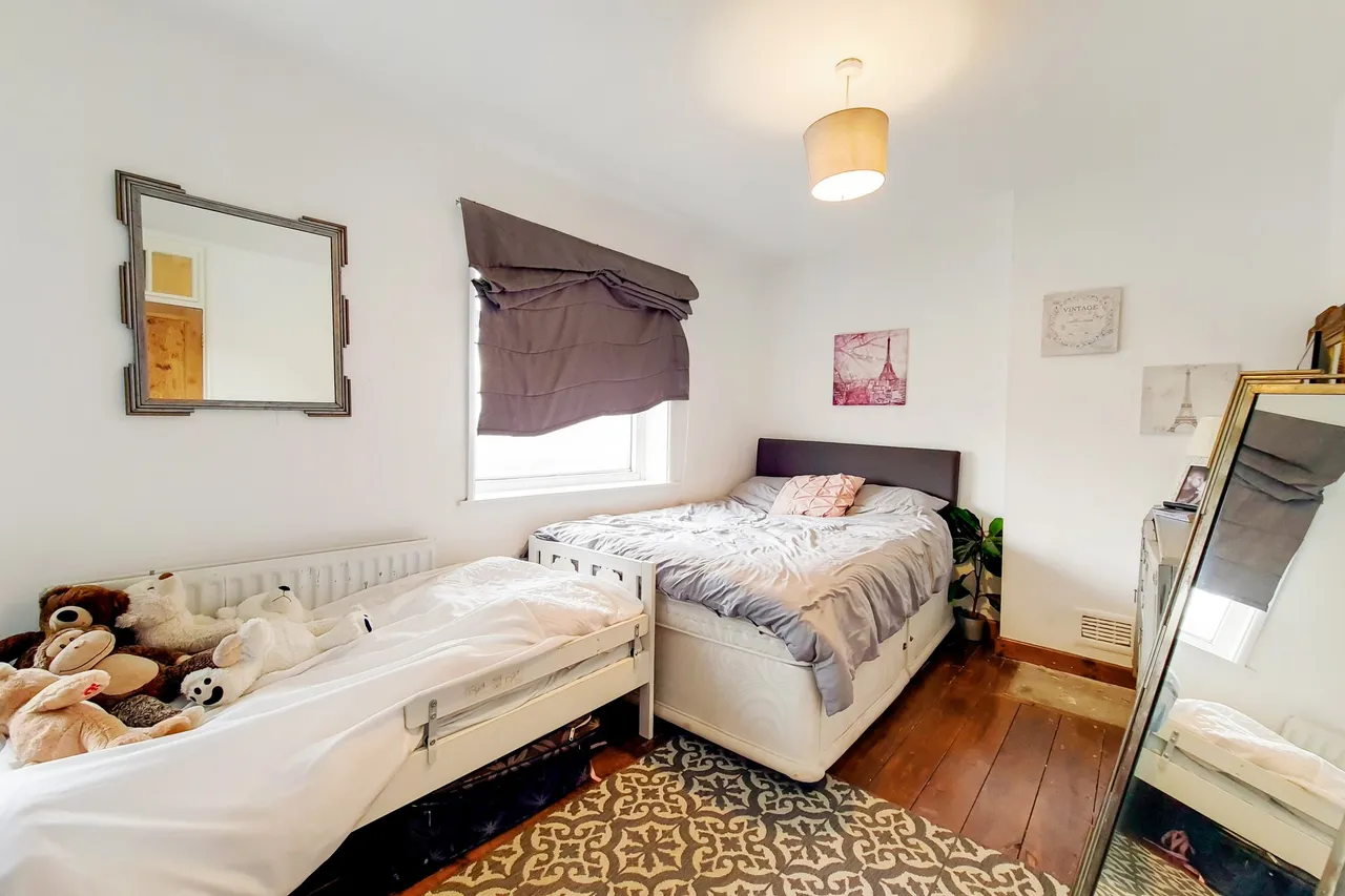 Westcott Crescent, London, W7 1PL, photo 9