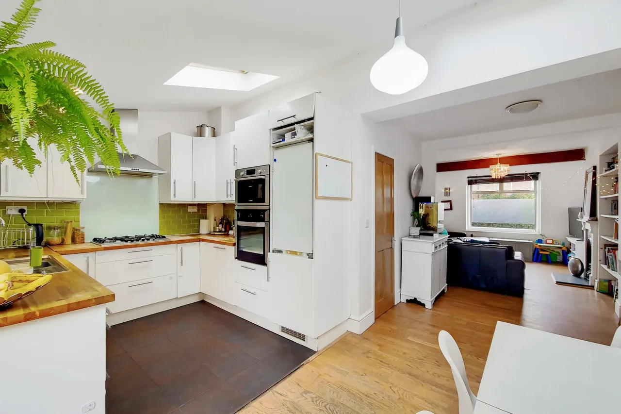 Westcott Crescent, London, W7 1PL, photo 7