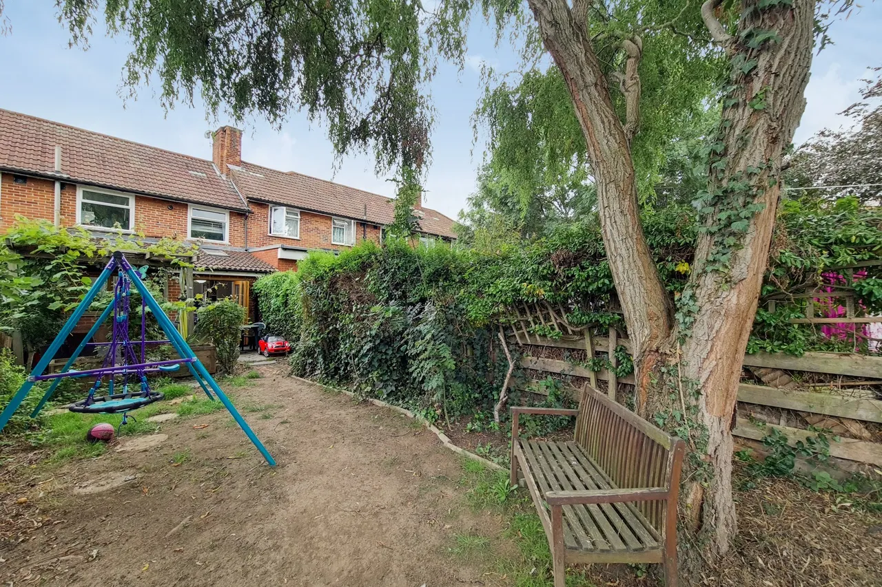 Westcott Crescent, London, W7 1PL, photo 4