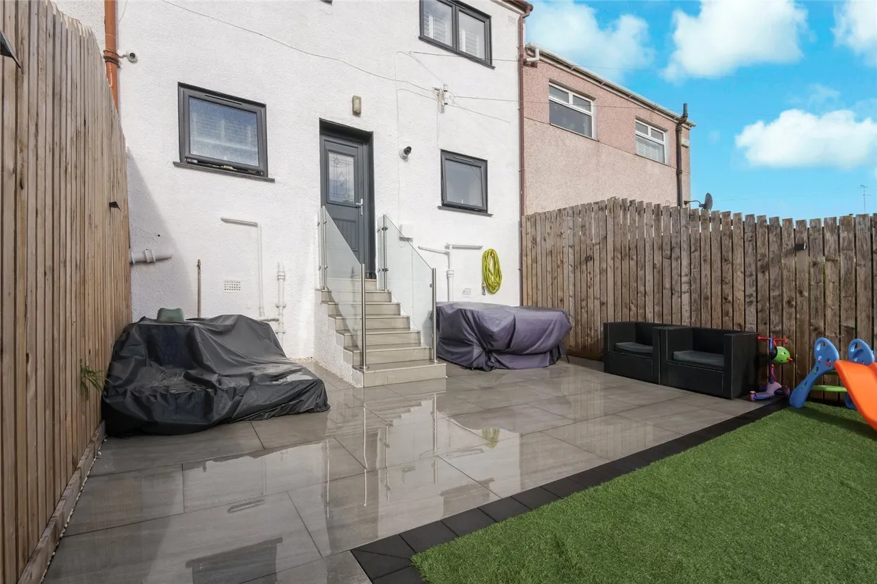 Kearn Place, Blairdardie, G15, photo 15
