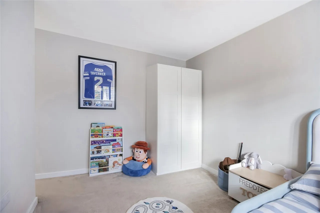 Kearn Place, Blairdardie, G15, photo 9