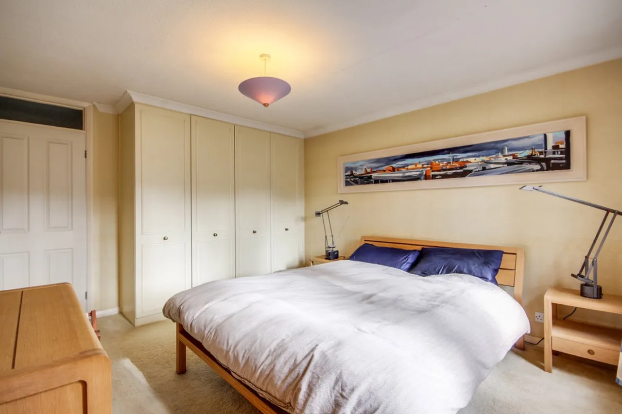 Finchampstead Road, Finchampstead, photo 8